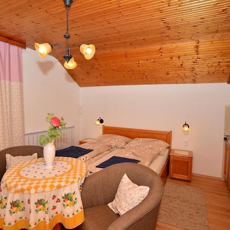 Viragoskert Apartman ヘーヴィーズ エクステリア 写真